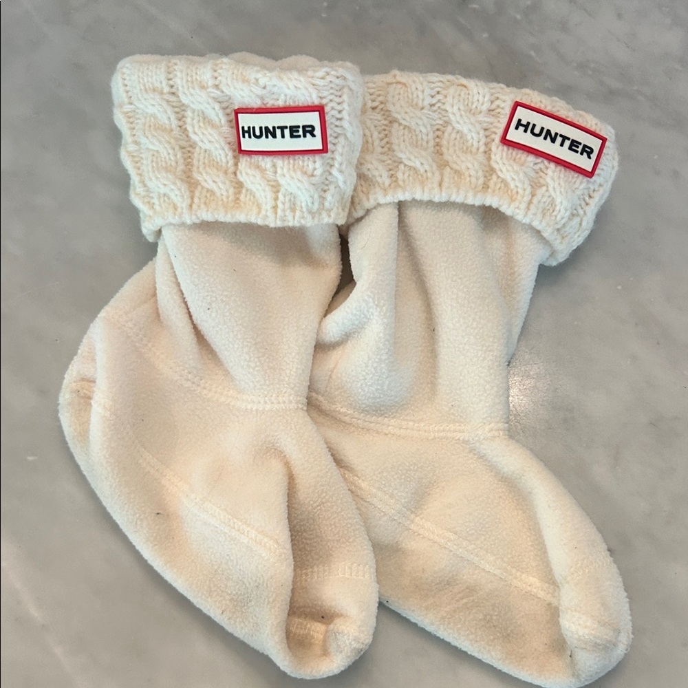 Hunter Off-White Cable Knit Boot Socks